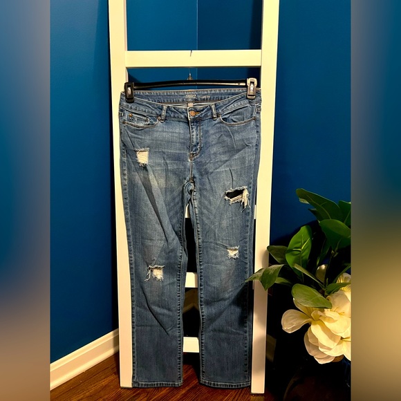 NY&CO. “SOHO” Straight Leg Jeans size 10 - Picture 1 of 3